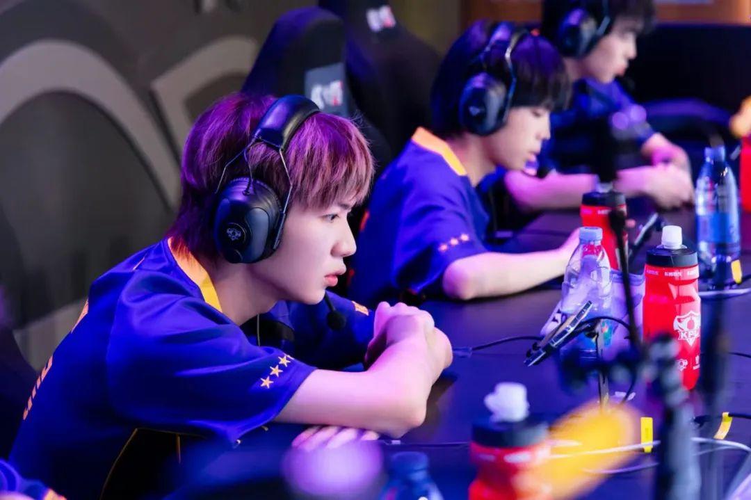 膺金球獎 膺金球獎