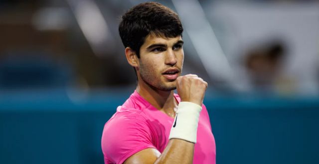 在防守端稳 在防守端稳