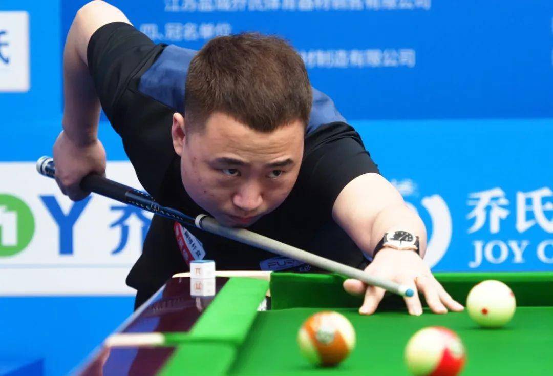 半决赛中 半决赛中