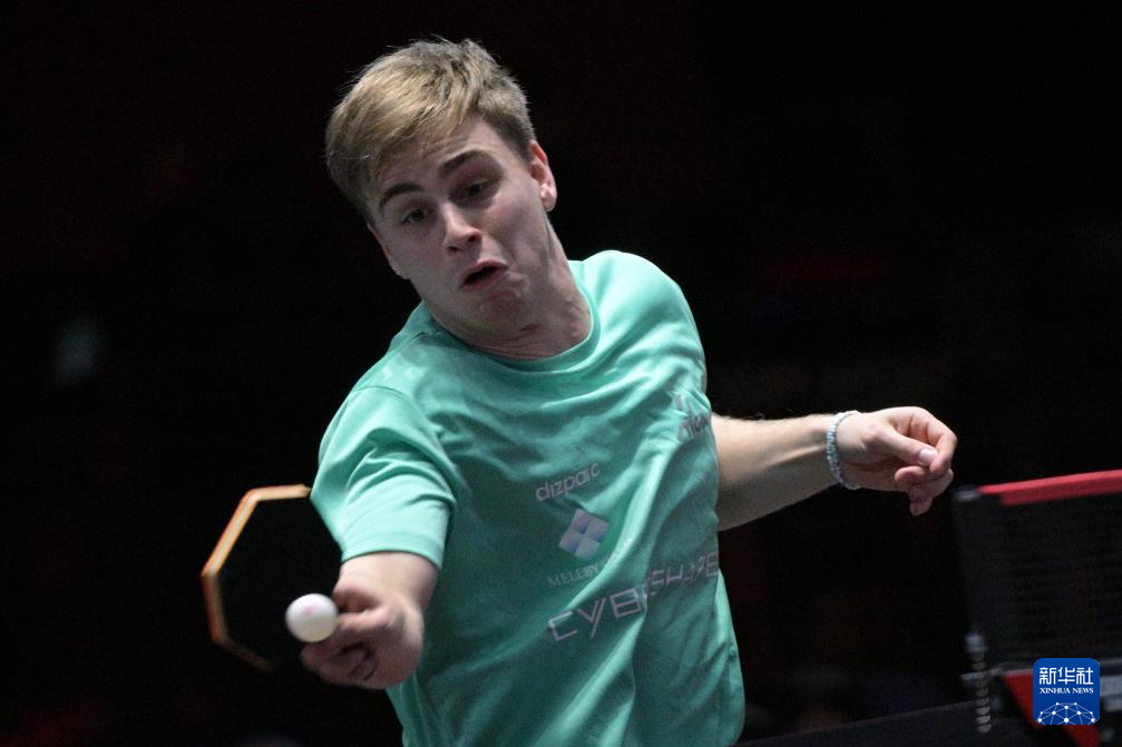 的操作著称 的操作著称